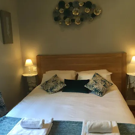 Konukevi Maison Charles Maurice